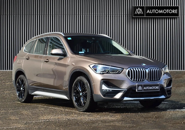 BMW X1 cena 119900 przebieg: 57000, rok produkcji 2019 z Zdzieszowice małe 497